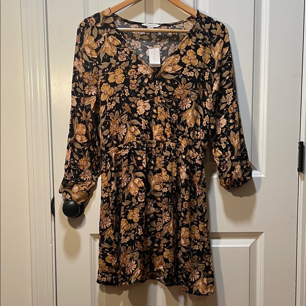 NWT American Eagle Outfitters Black and Brown Floral Mini Dress Size Medium